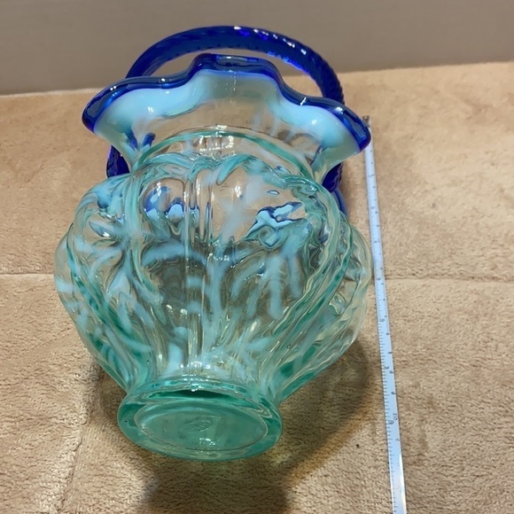 Fenton green and white iridescent glass cobalt crest signed basket - Picture 7 of 7